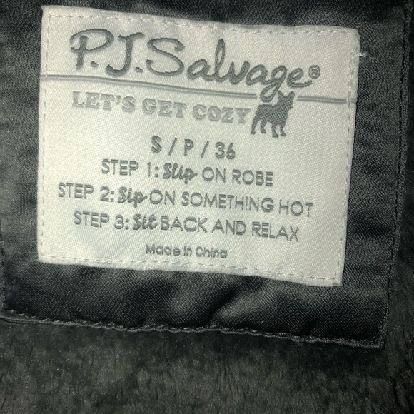 P.J. Salvage Robe - Picture 2 of 2